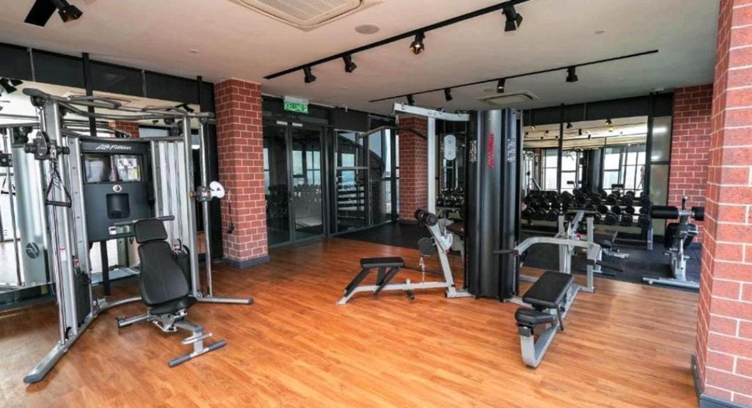 קואלה לומפור Klcc Towerviewsty5Pax At Ceylonzsuites מראה חיצוני תמונה